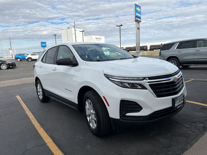Used 2022 Chevrolet Equinox LS w/ LS Convenience Package