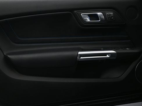 Used 2021 Ford Mustang GT Premium w/ Equipment Group 401A image 13