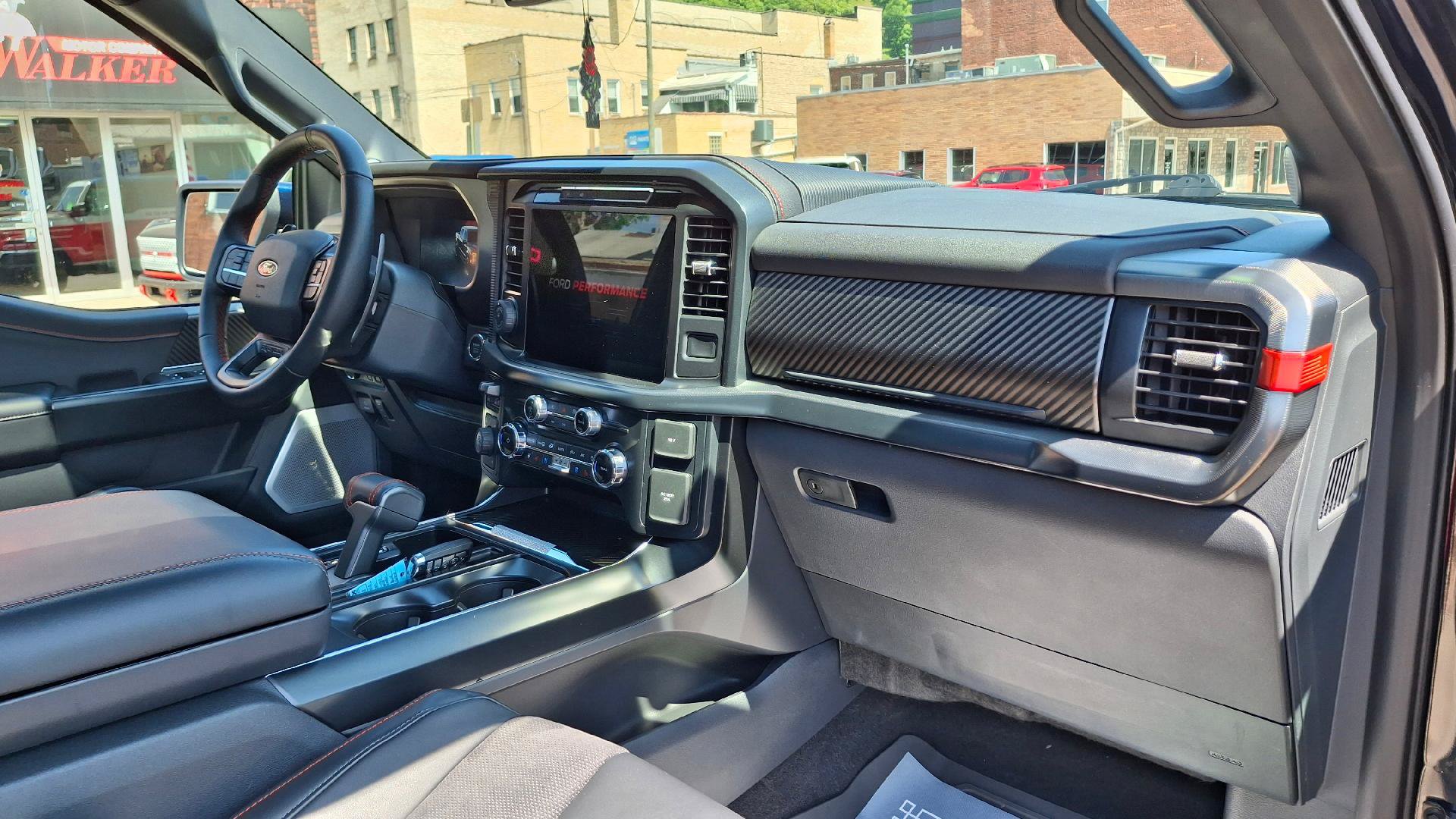 Used 2025 Ford F150 Raptor AWD/4WD image 12