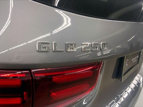 Used 2026 Mercedes-Benz GLB 250 image 15