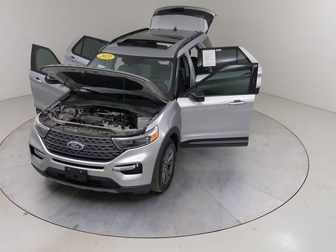 Certified 2022 Ford Explorer XLT w/ XLT Sport Appearance Package AWD/4WD image 47