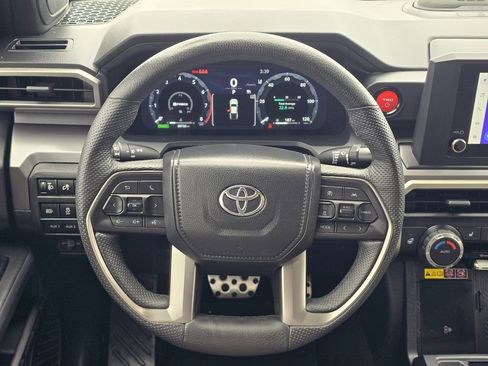 Used 2024 Toyota Tacoma TRD Sport w/ TRD Sport Upgrade Package AWD/4WD image 17