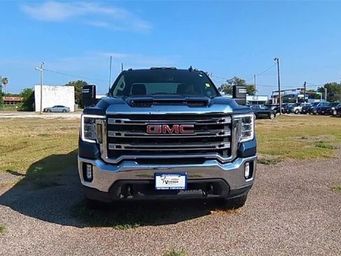 Certified 2023 GMC Sierra 2500 SLE w/ SLE Value Package; image 3