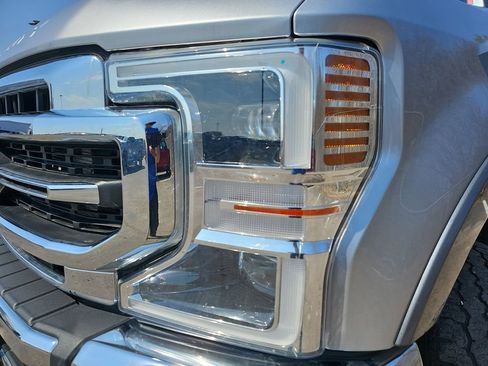 Used 2022 Ford F250 Lariat w/ Lariat Ultimate Package AWD/4WD image 36