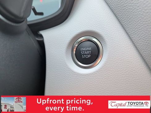 Used 2026 Toyota Corolla SE FWD image 19