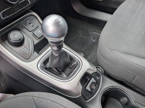 Used 2018 Jeep Compass Sport AWD/4WD image 25