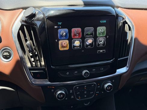 Used 2018 Chevrolet Traverse High Country w/ LPO, Cargo Package AWD/4WD image 27