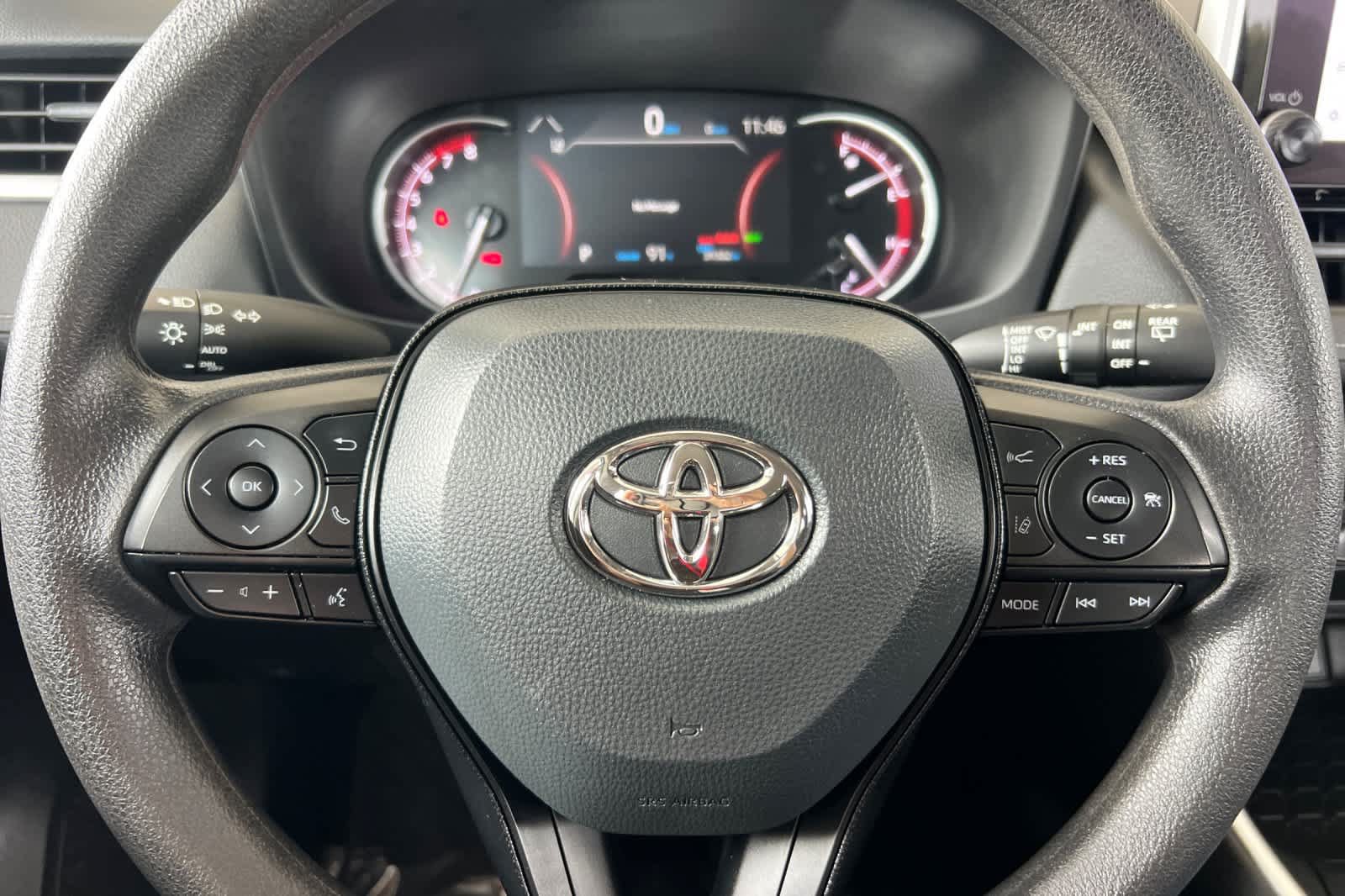 Certified 2025 Toyota RAV4 XLE AWD/4WD image 25
