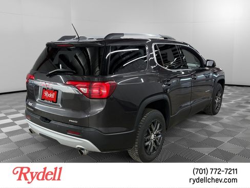 Used 2017 GMC Acadia SLT AWD/4WD image 5