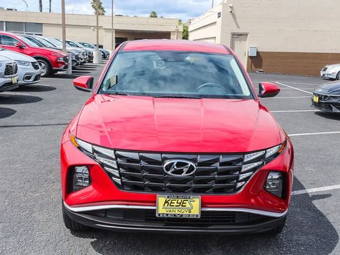 Certified 2023 Hyundai Tucson SE AWD/4WD image 2