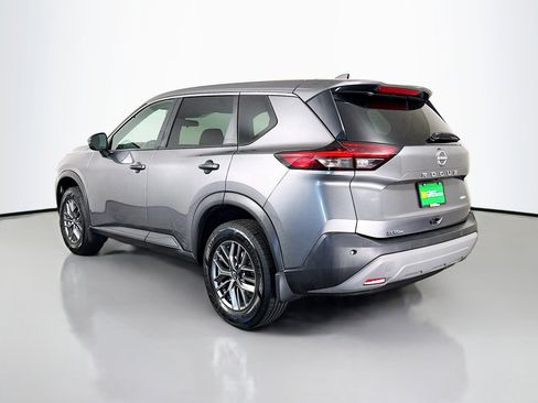 Used 2022 Nissan Rogue S AWD/4WD image 7