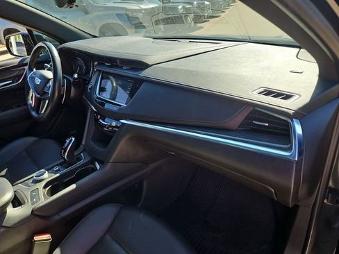 Used 2022 Cadillac XT5 Sportv w/ Technology Package image 28