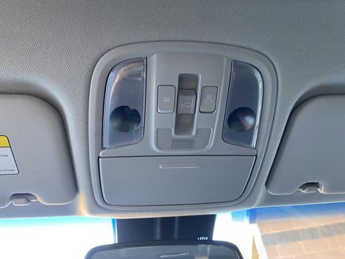 Used 2022 Kia Niro Touring Special Edition image 39