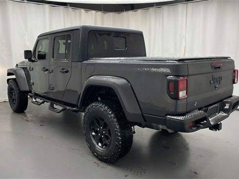 Used 2021 Jeep Gladiator Willys image 4