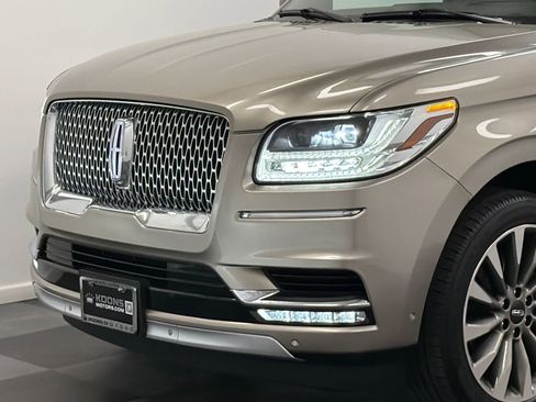 Used 2020 Lincoln Navigator Reserve w/ Luxury Package AWD/4WD image 2