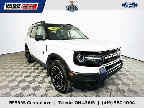 Used 2025 Ford Bronco Sport Outer Banks w/ Outer Banks Tech Package+ image 1