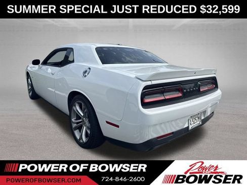 Used 2022 Dodge Challenger R/T RWD image 2