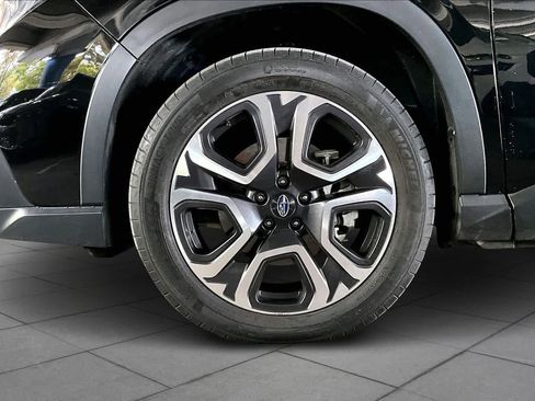 Used 2023 Subaru Ascent Touring image 10