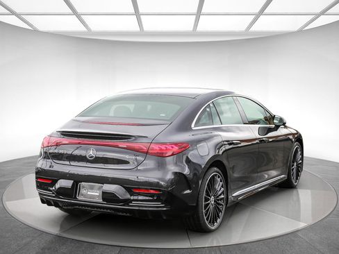 Used 2024 Mercedes-Benz EQE 350+ 4MATIC Sedan image 4