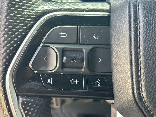 Used 2024 Toyota Tundra Platinum AWD/4WD image 23