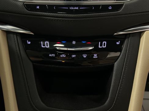 Used 2019 Cadillac XT5 Luxury AWD/4WD image 10