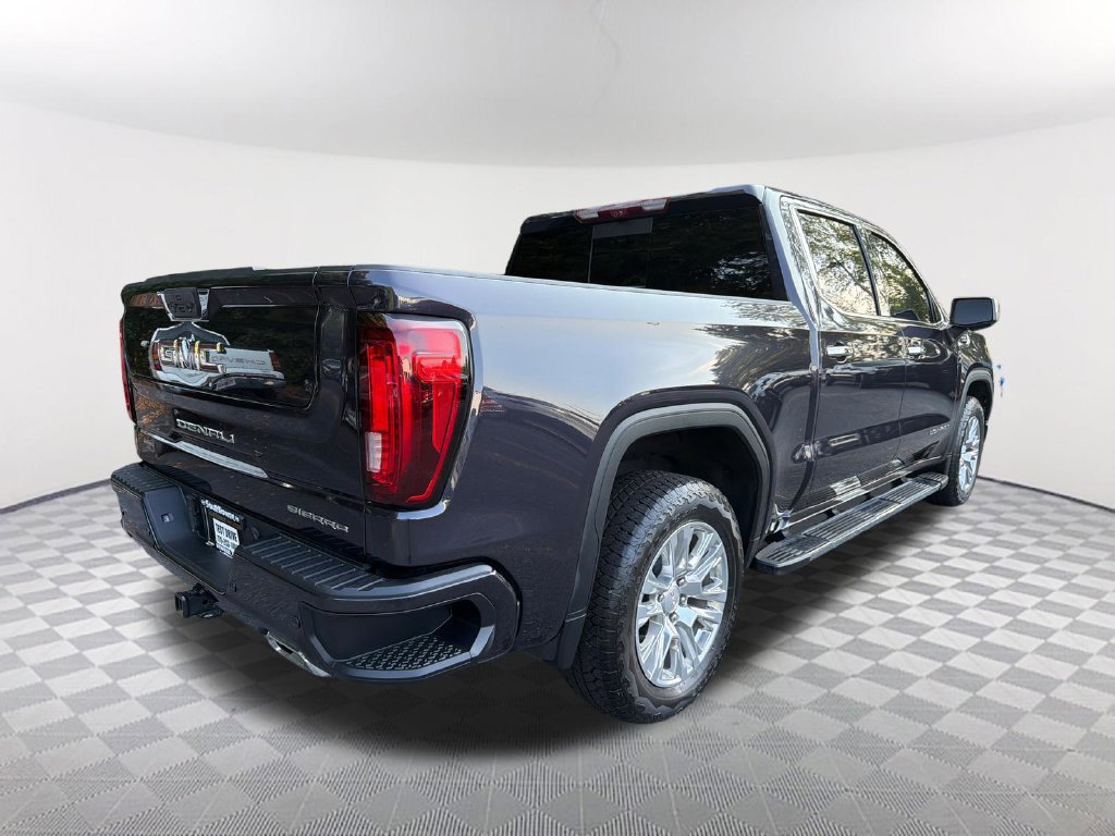 Used 2023 GMC Sierra 1500 Denali w/ Technology Package AWD/4WD image 5
