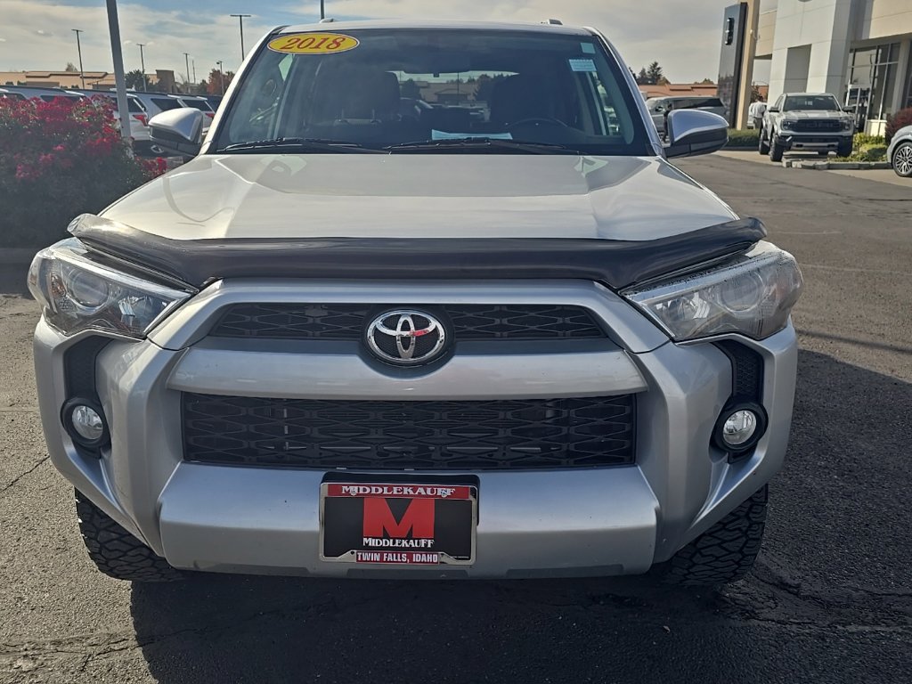 Used 2018 Toyota 4Runner SR5 AWD/4WD image 8
