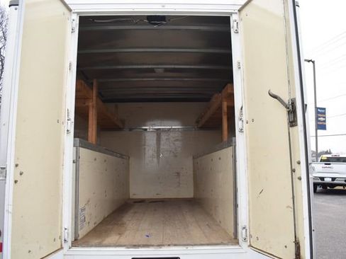 Used 2014 Chevrolet Express 3500 Work Van image 16