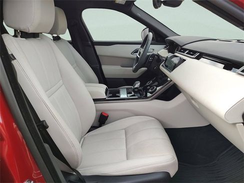 Used 2023 Land Rover Range Rover Velar R-Dynamic S image 33