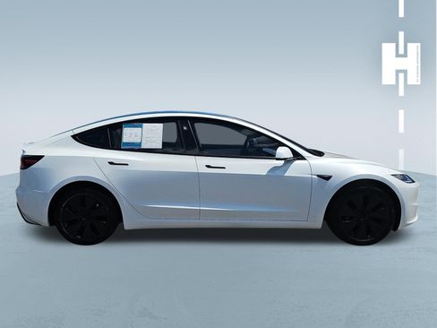 Used 2024 Tesla Model 3 Long Range RWD image 3