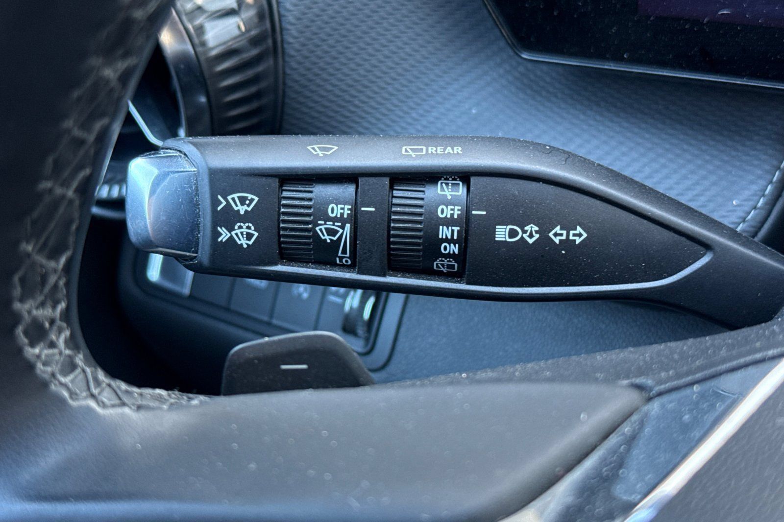 Used 2025 Chevrolet Equinox LT w/ Safety and Technology Package AWD/4WD image 35