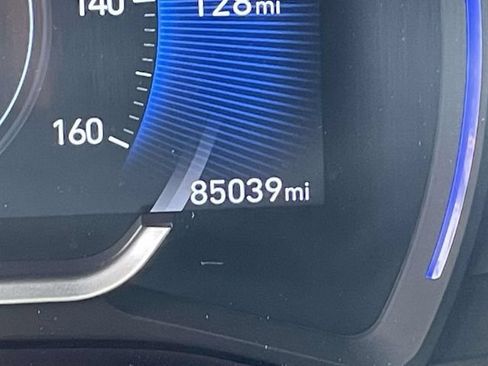 Used 2019 Hyundai Santa Fe FWD image 20