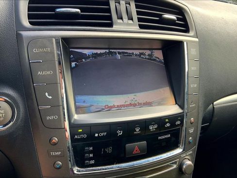 Used 2015 Lexus IS 250C image 19