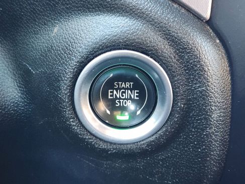 Used 2022 GMC Sierra 2500 SLE w/ SLE Convenience Package image 27