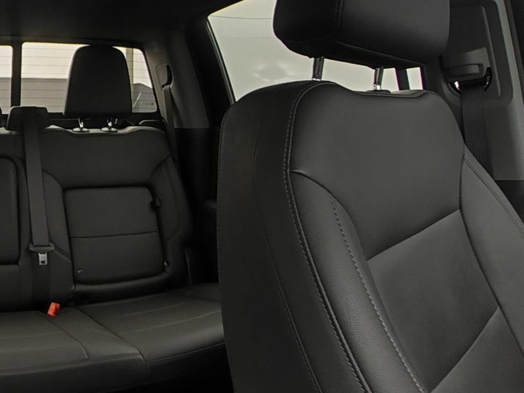 Used 2024 Chevrolet Silverado 1500 LT Trail Boss w/ Convenience Package II AWD/4WD image 11