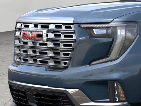 New 2026 GMC Acadia Denali w/ Super Cruise Package AWD/4WD image 13