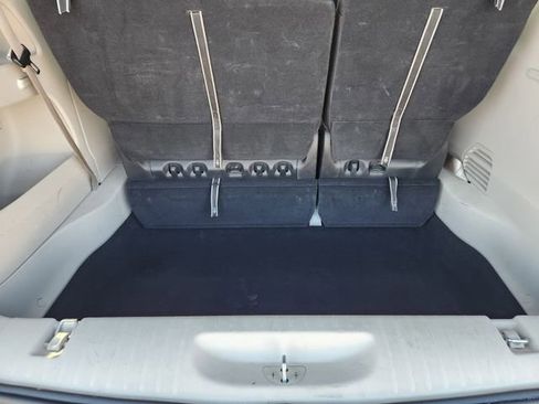 Used 2024 Chrysler Pacifica Touring-L image 32