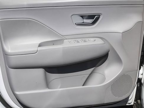 New 2026 Hyundai Kona SEL Premium image 23