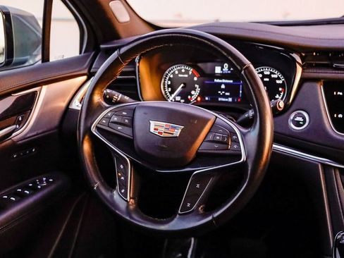 Used 2024 Cadillac XT5 Premium Luxury image 18