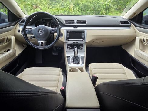Used 2012 Volkswagen CC Sport FWD image 9