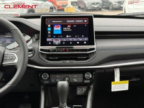 New 2026 Jeep Compass Latitude AWD/4WD image 8