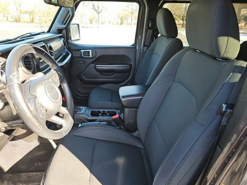 Used 2021 Jeep Wrangler Unlimited Willys image 18