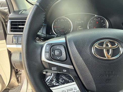 Used 2017 Toyota Camry XSE FWD image 14