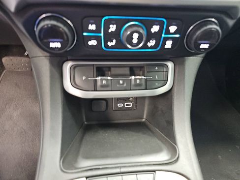 Used 2021 GMC Acadia SLE w/ Driver Convenience Package image 28