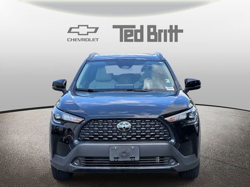 Used 2023 Toyota Corolla Cross LE w/ Moonroof Package AWD/4WD image 2
