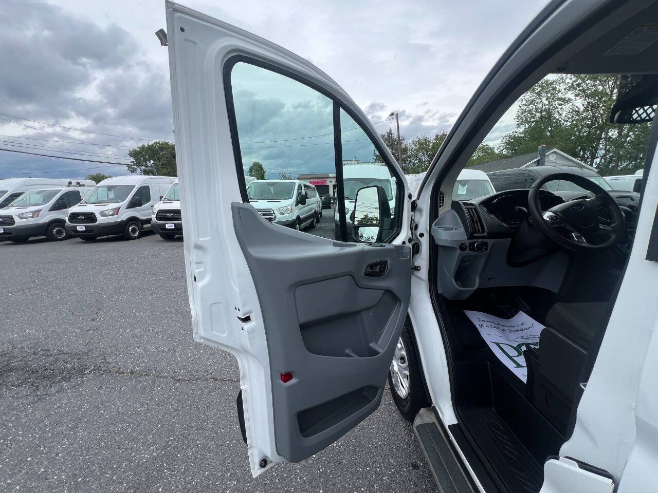 Used 2019 Ford Transit 250 130 Low Roof w/ Exterior Upgrade Package RWD image 9
