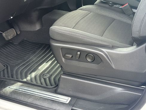 Used 2026 Chevrolet Silverado 1500 LT image 17