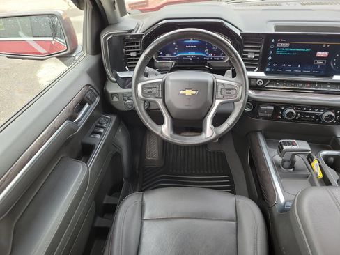 Used 2023 Chevrolet Silverado 1500 LTZ w/ LTZ Premium Package AWD/4WD image 19