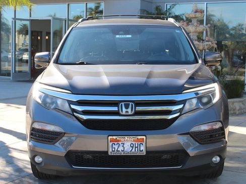 Used 2017 Honda Pilot Touring image 4