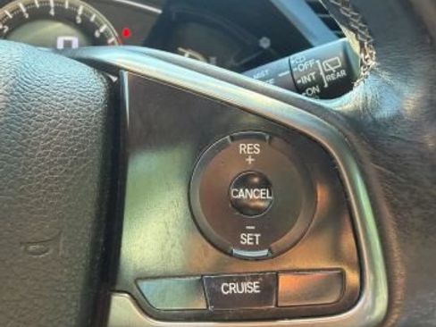 Used 2018 Honda Civic Sport image 14